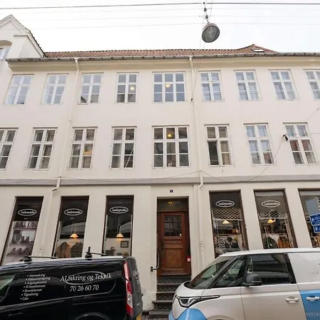 Homey 2br For 6 Near Stroget Apartment *