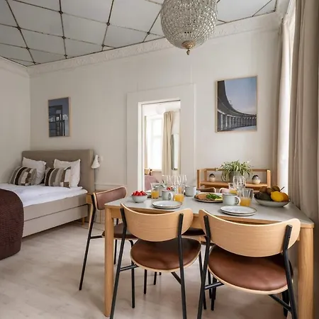 Homey 2br For 6 Near Stroget דירה קופנהגן