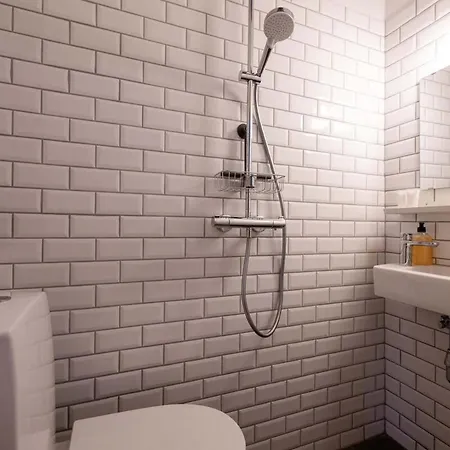 Homey 2br For 6 Near Stroget