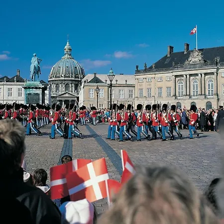 Homey 2br For 6 Near Stroget Копенгаген