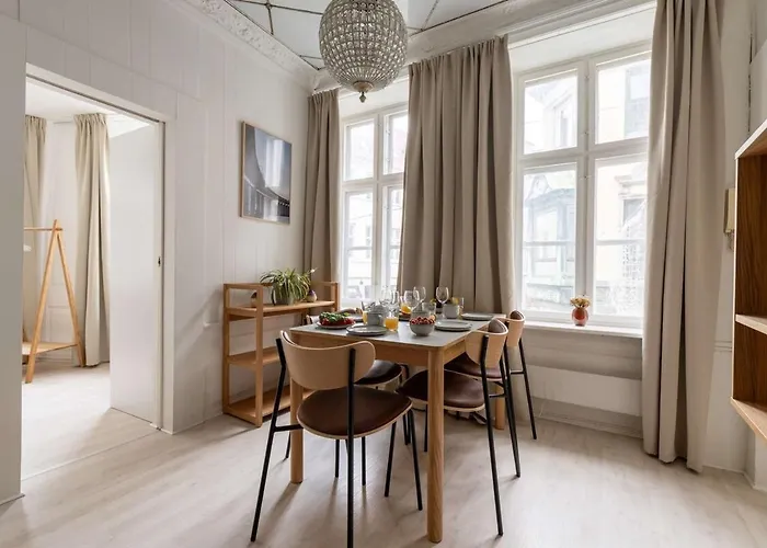 Homey 2br For 6 Near Stroget Copenhagen