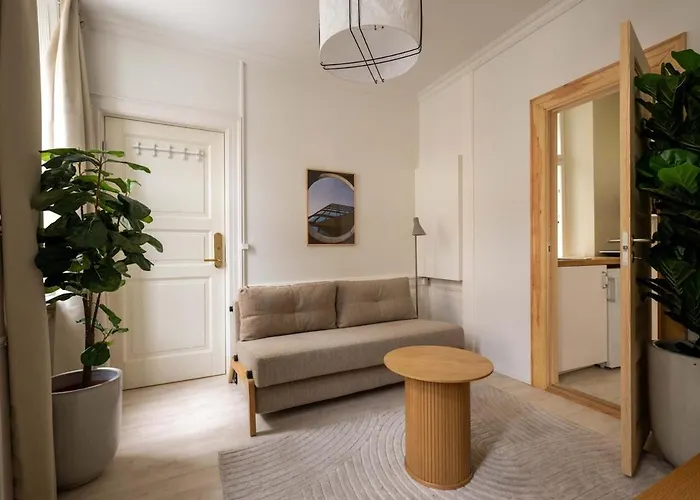 Homey 2br For 6 Near Stroget * Копенгаген