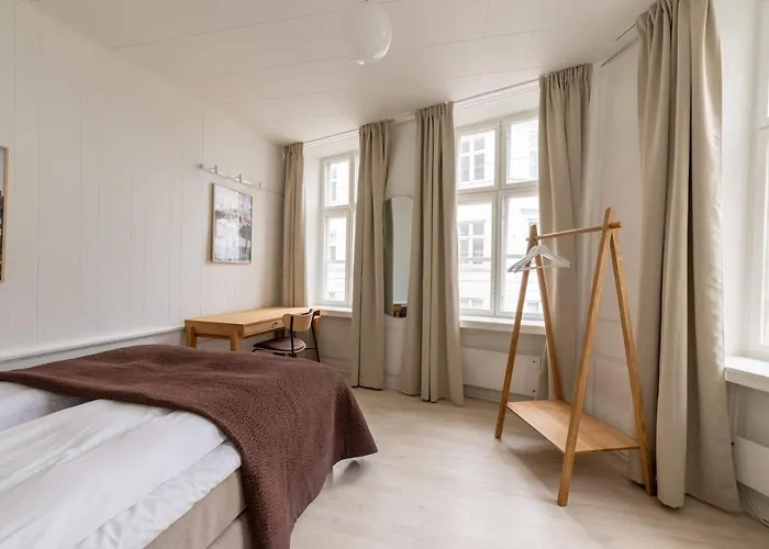 Apartment Homey 2br For 6 Near Stroget *