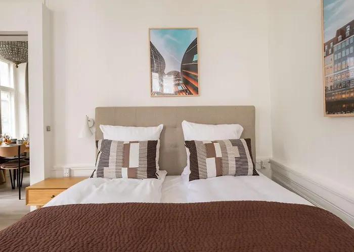 Homey 2br For 6 Near Stroget * Копенгаген