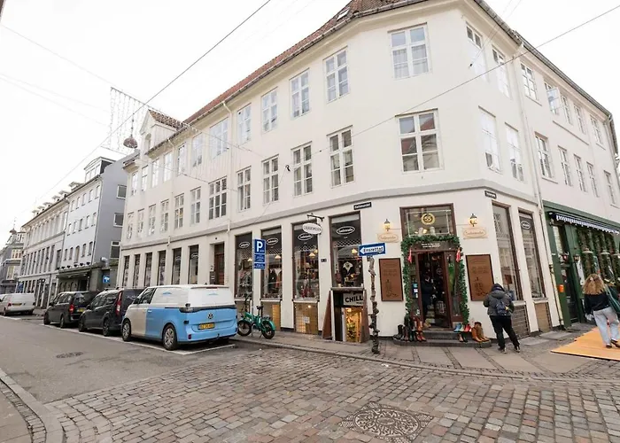 Homey 2br For 6 Near Stroget Апартаменты