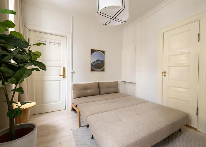 Апартаменты Homey 2br For 6 Near Stroget