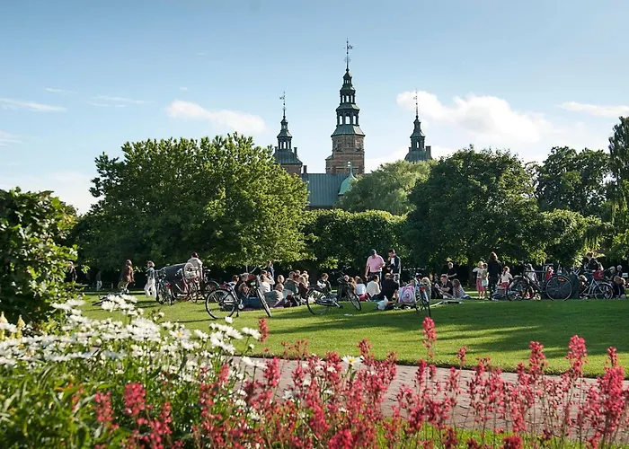 Homey 2br For 6 Near Stroget Апартаменты