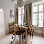 Homey 2br For 6 Near Stroget Köpenhamn
