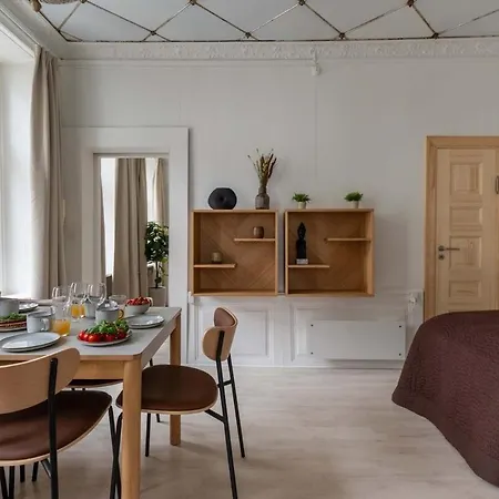 Homey 2br For 6 Near Stroget *