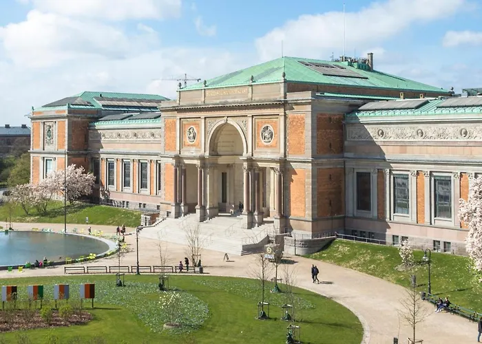 Homey 2br For 6 Near Stroget * 코펜하겐